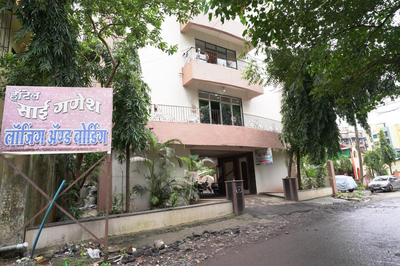 Hotel Sai Ganesh Lodging & Boarding By Wb Inn Titwala Exterior foto